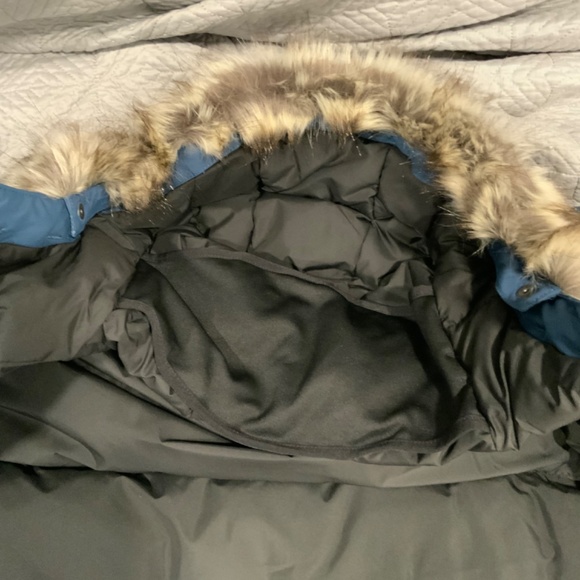 The North Face Men’s Gotham III Waterproof Jacket In Blue Wing Teal - Picture 8 of 16